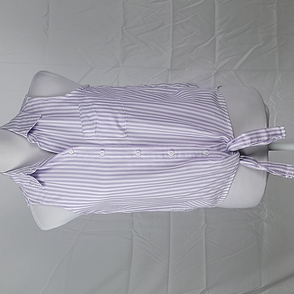 beachlunchlounge Size XS Light Purple & White Striped Tie Front Button Down Top
